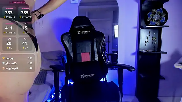 Maya_Storm_ webcam