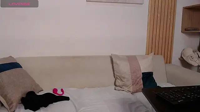 queen_adhara webcam