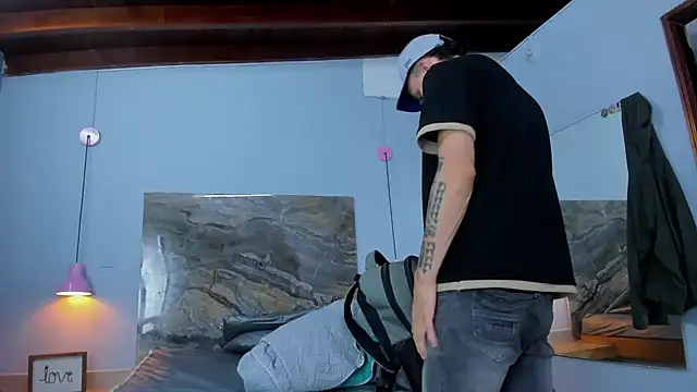 James-06 webcam