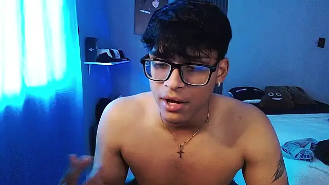 Mr_yisuzz webcam
