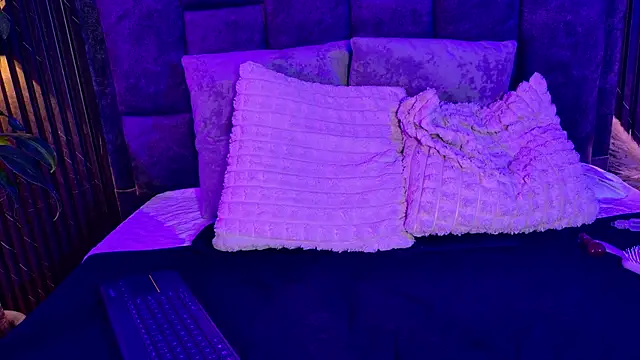 Tiffany_yu webcam