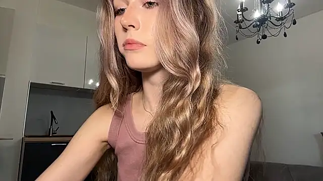 ShyandSkinnyAlice webcam
