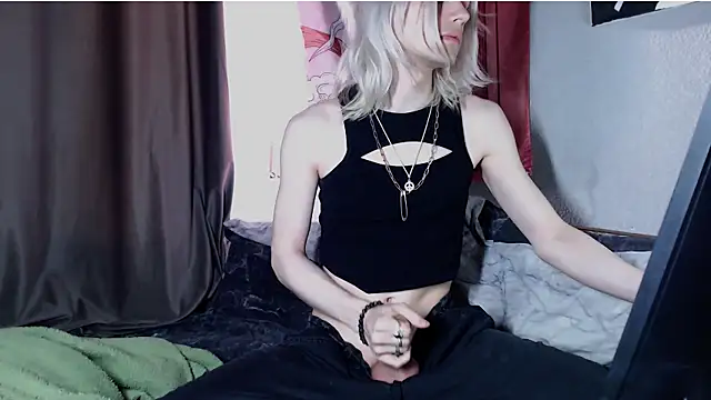 Alien_Bella webcam
