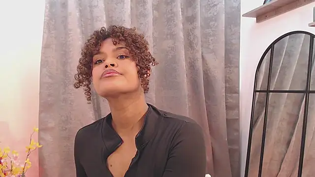 Amelia_bss webcam