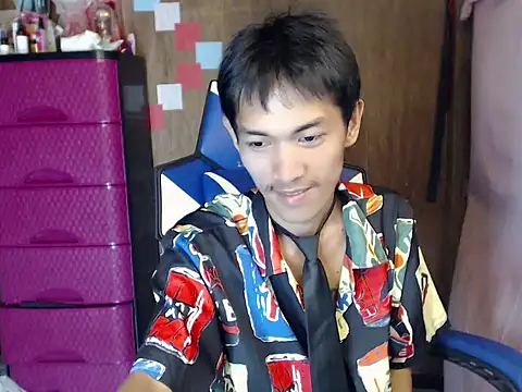 riks_tyler (M twink) - reach my goals to get me naked and cum