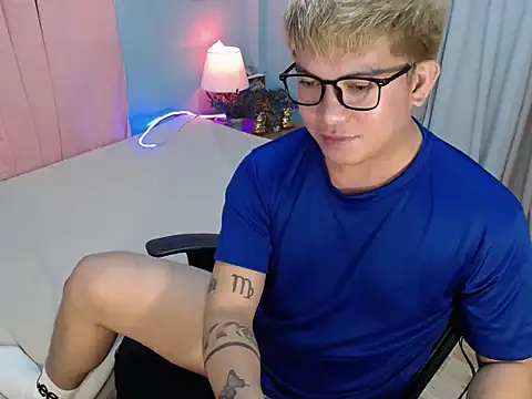 fuckboii_intown (M young) - Do't be shy , show your love  🌈💕#asian