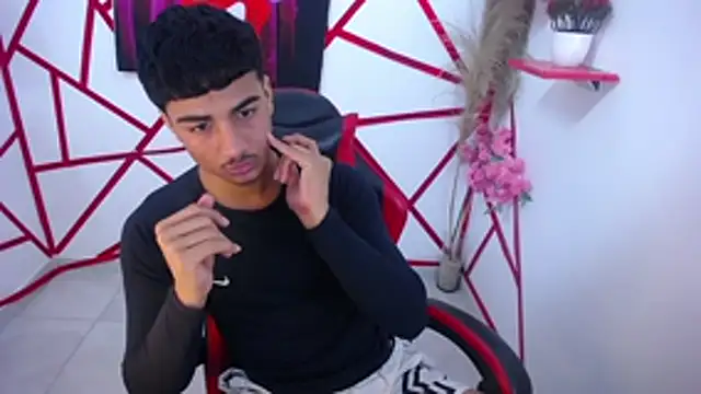oliver-parker (M twink) - a big cumshot 🍆