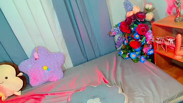 baby_kiraxx webcam