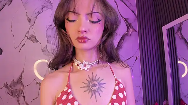 MaddieStark live cam on StripChat