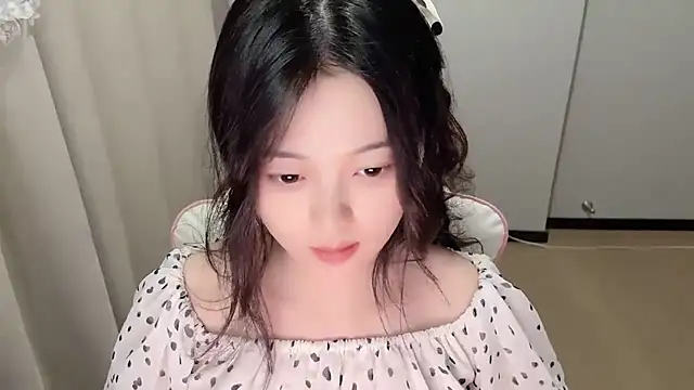 max688 live cam on StripChat