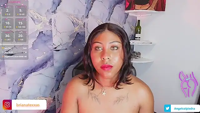 AngelThroatt live cam on StripChat