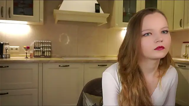 NaomiFess live cam on StripChat