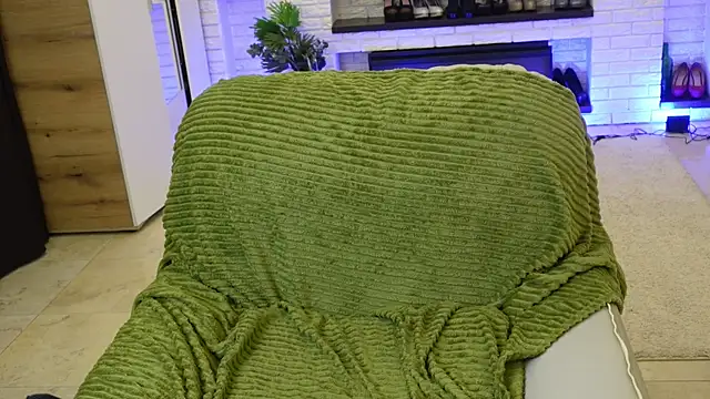 LisaElfy webcam