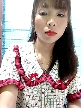 AmyLinee01 live cam on StripChat