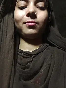 Simran_143 Live Webcam on Stripchat