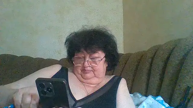 MilaSky5303 live cam on StripChat