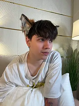 FetishFox live cam on StripChat