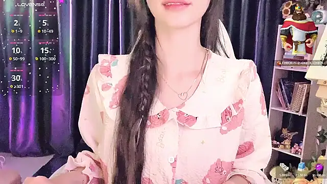 Your-Sunshinee live cam on StripChat