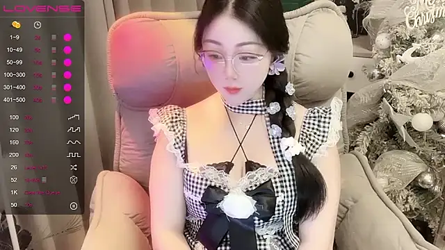 Monica-666888- webcam