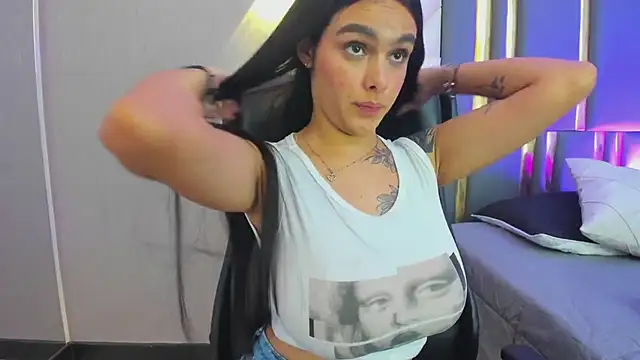 ChloeHarper_ webcam