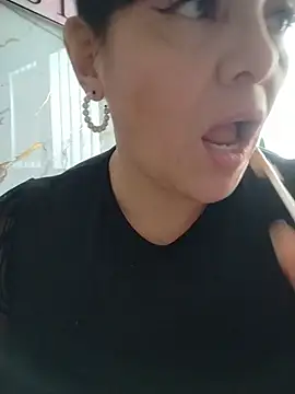 Natasha_miilf webcam