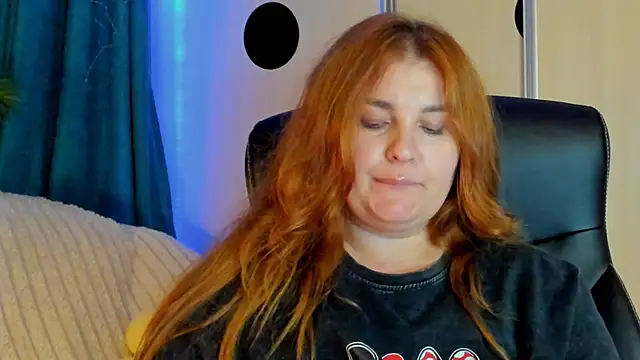 CoraSwon webcam