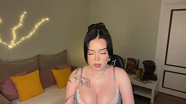 mistress_of_hearts webcam
