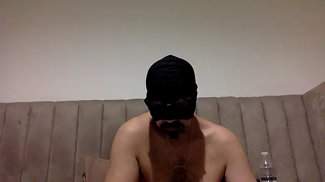 CaiBull live cam on StripChat