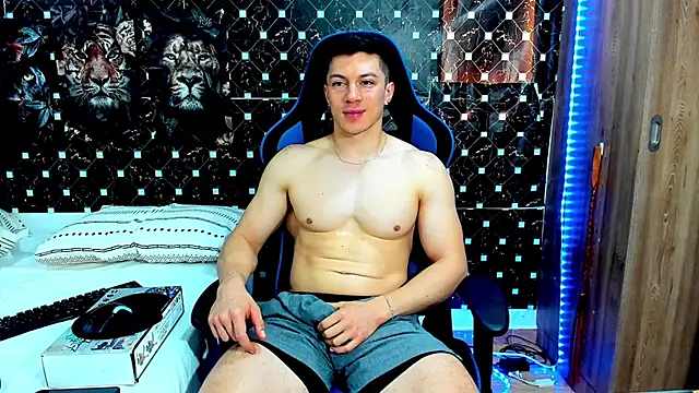 javiersexymann live cam on StripChat