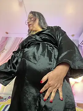 Lucy_Milf_474 webcam