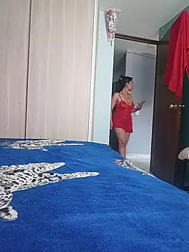 LunaRouuse_ webcam