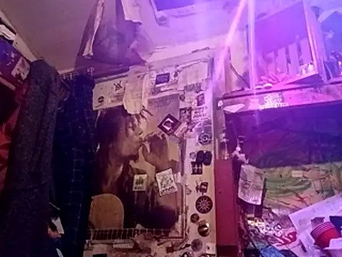 nearby_causual webcam