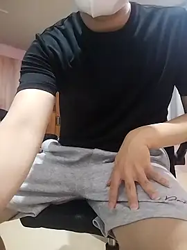 Zineyy live cam on StripChat