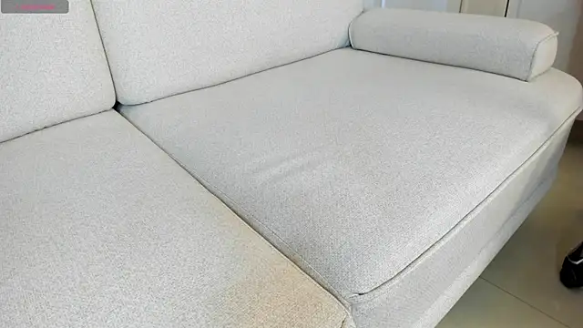 LittleCherryy webcam
