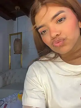 mia_castano webcam