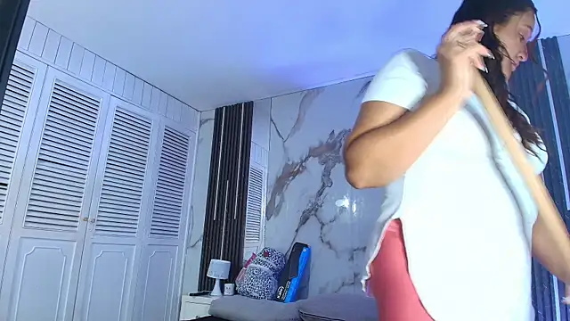 Honey-Hips webcam