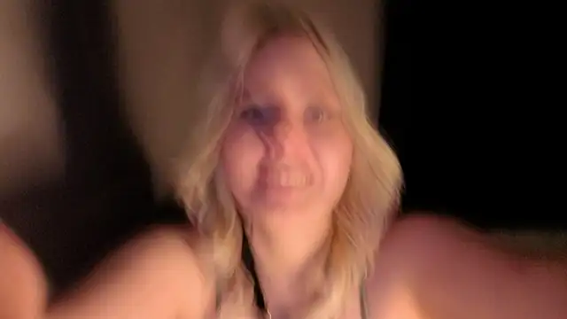 mila__doll webcam