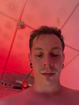 DominickMuller webcam