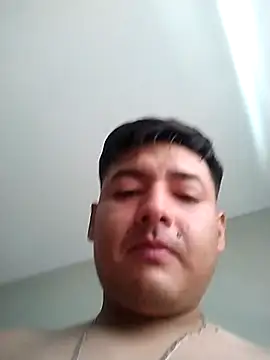 LaloLuxury webcam
