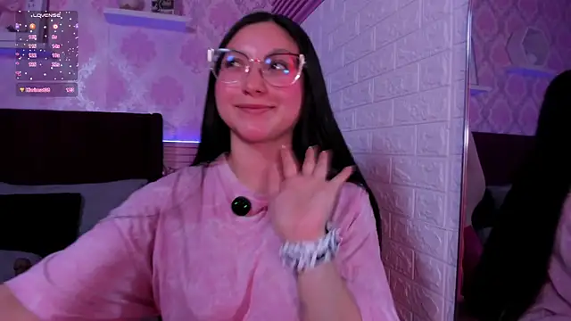 Lucy_Neil_ webcam