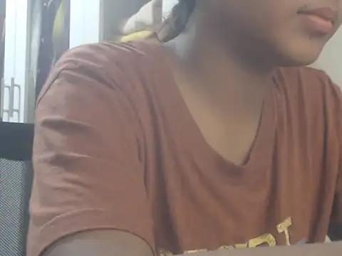 NancyRuvi webcam