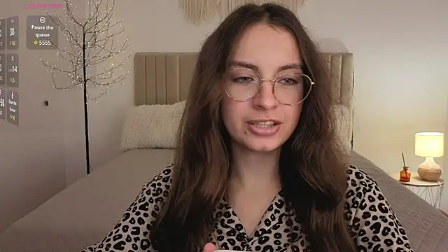 Real_cutie1 webcam