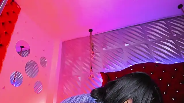 Roxanne_Han live cam on StripChat