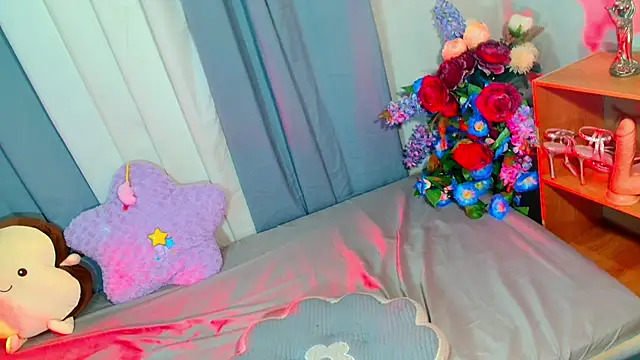 baby_kiraxx webcam