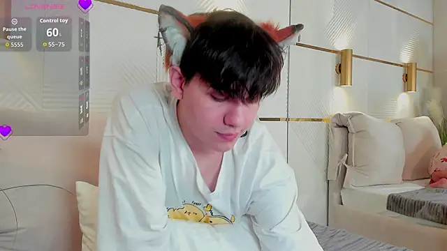 FetishFox webcam