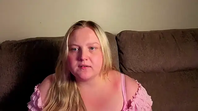 PhatAssBlond webcam