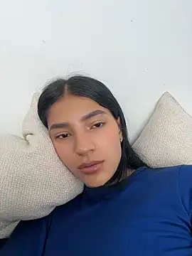 Ema_Rose_