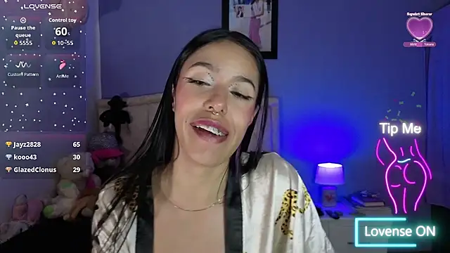 stephania_t live cam on StripChat