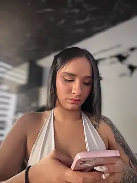 Isabella-Teen