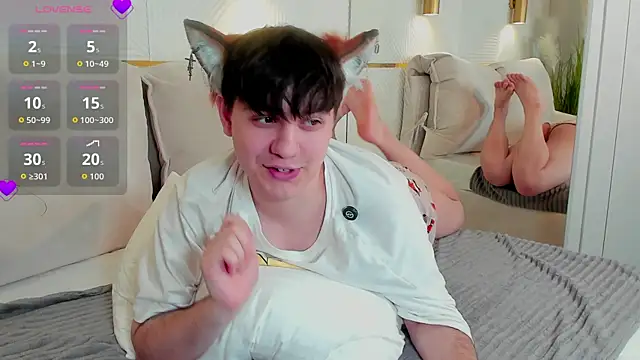 FetishFox live cam on StripChat